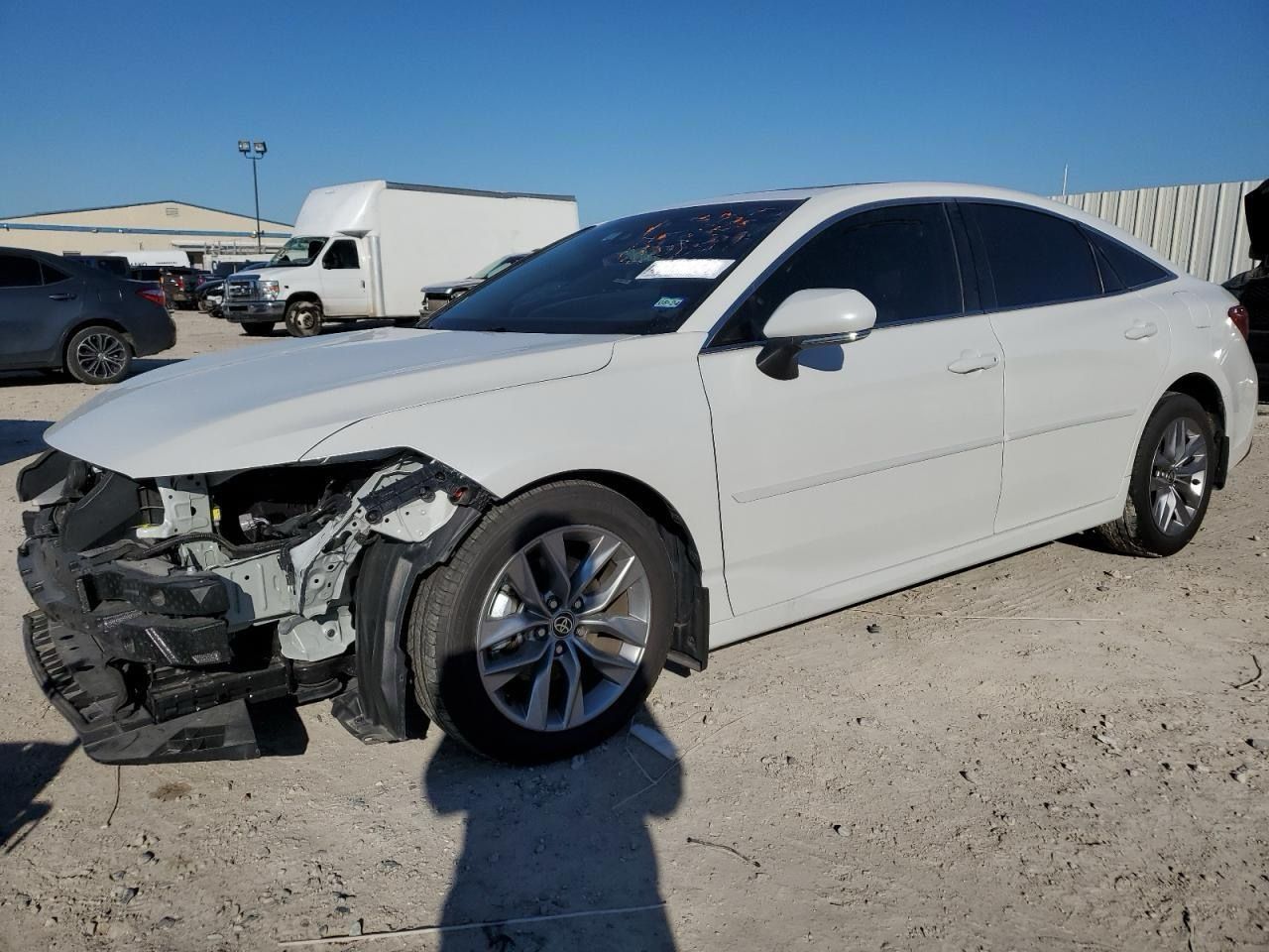 2019 Toyota Avalon XLE – White Premium Sedan | VIN: 4T1BZ1FB5KU029711