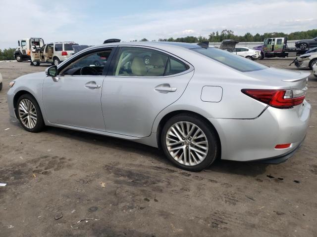 Lexus ES 350 2017 - Elegant Silver Sedan with Smooth 3.5L V6 Engine | VIN: 58ABK1GGXHU053664