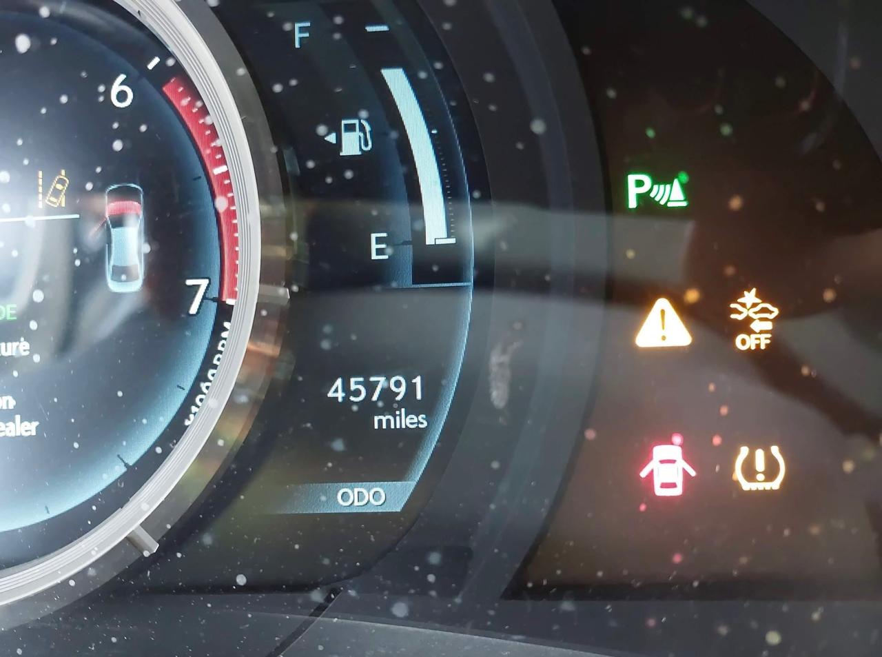 Lexus IS 350 F Sport 2020 - Performance White Sedan with a 3.5L V6 Engine | VIN: JTHGZ1B27L5037044