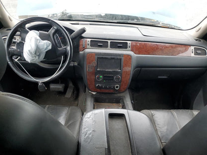 2010 CHEVROLET TAHOE K150 - 1GNUKBE05AR106450