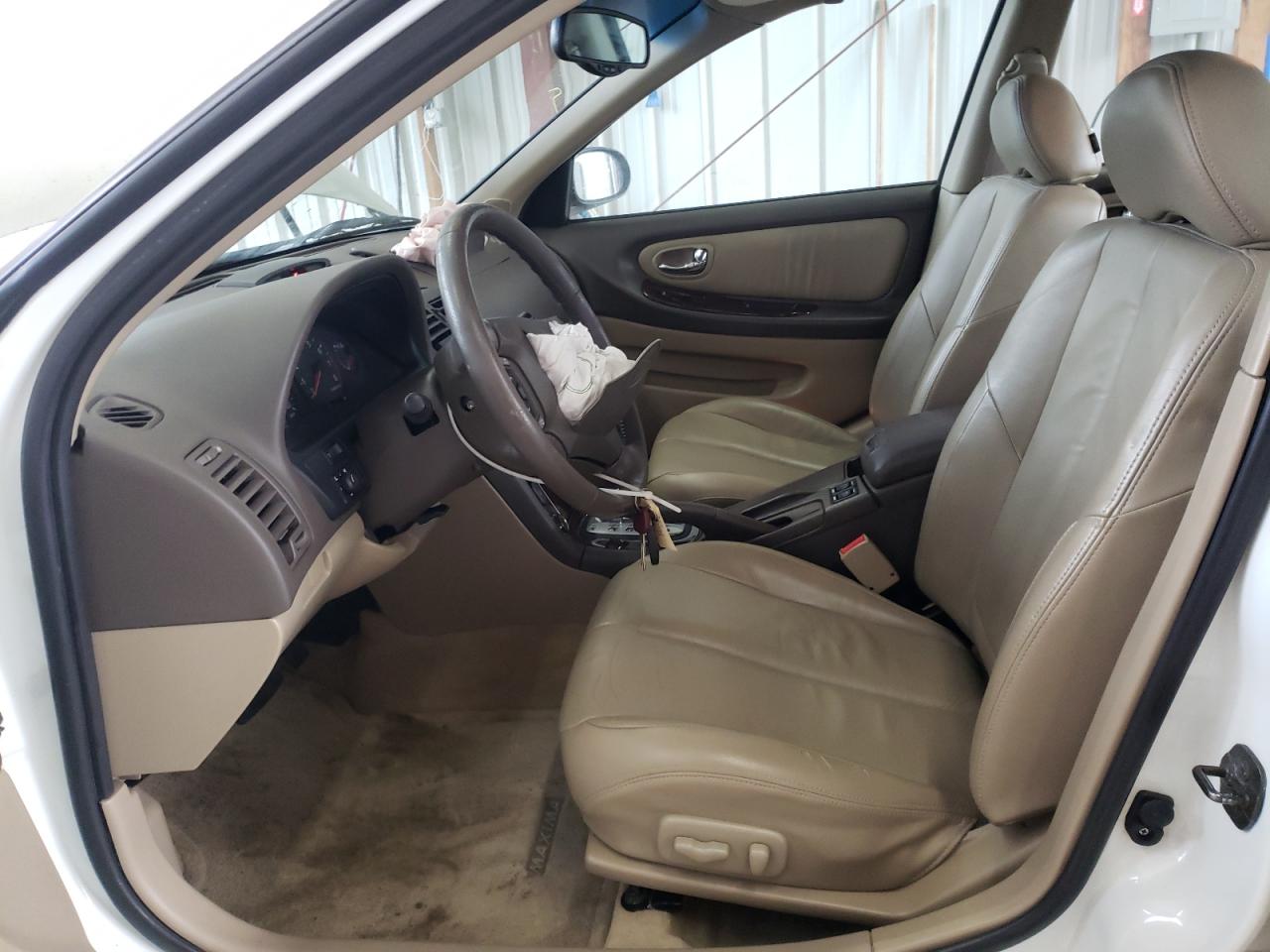 2001 NISSAN MAXIMA GXE - JN1CA31A81T316445