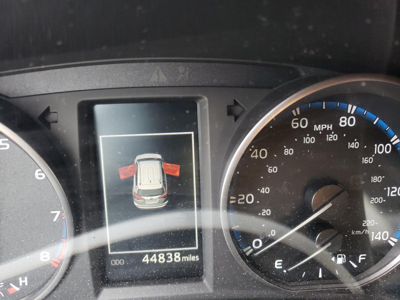 2017 TOYOTA RAV4 XLE - JTMWFREV1HJ131851