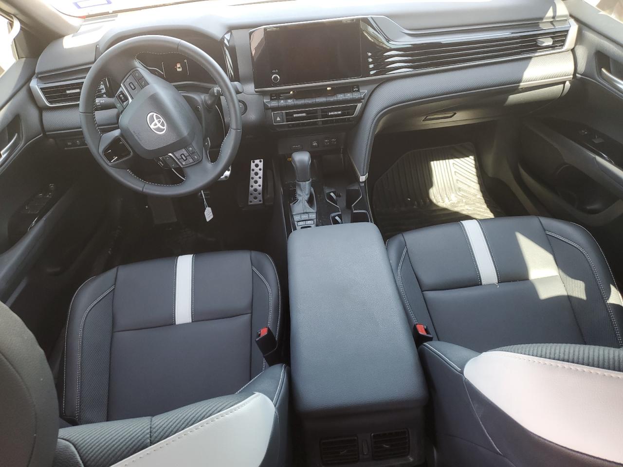 TOYOTA CAMRY XSE 2025 – 2.5L 4 Performance Vehicle | VIN: 4T1DAACKXSU016019