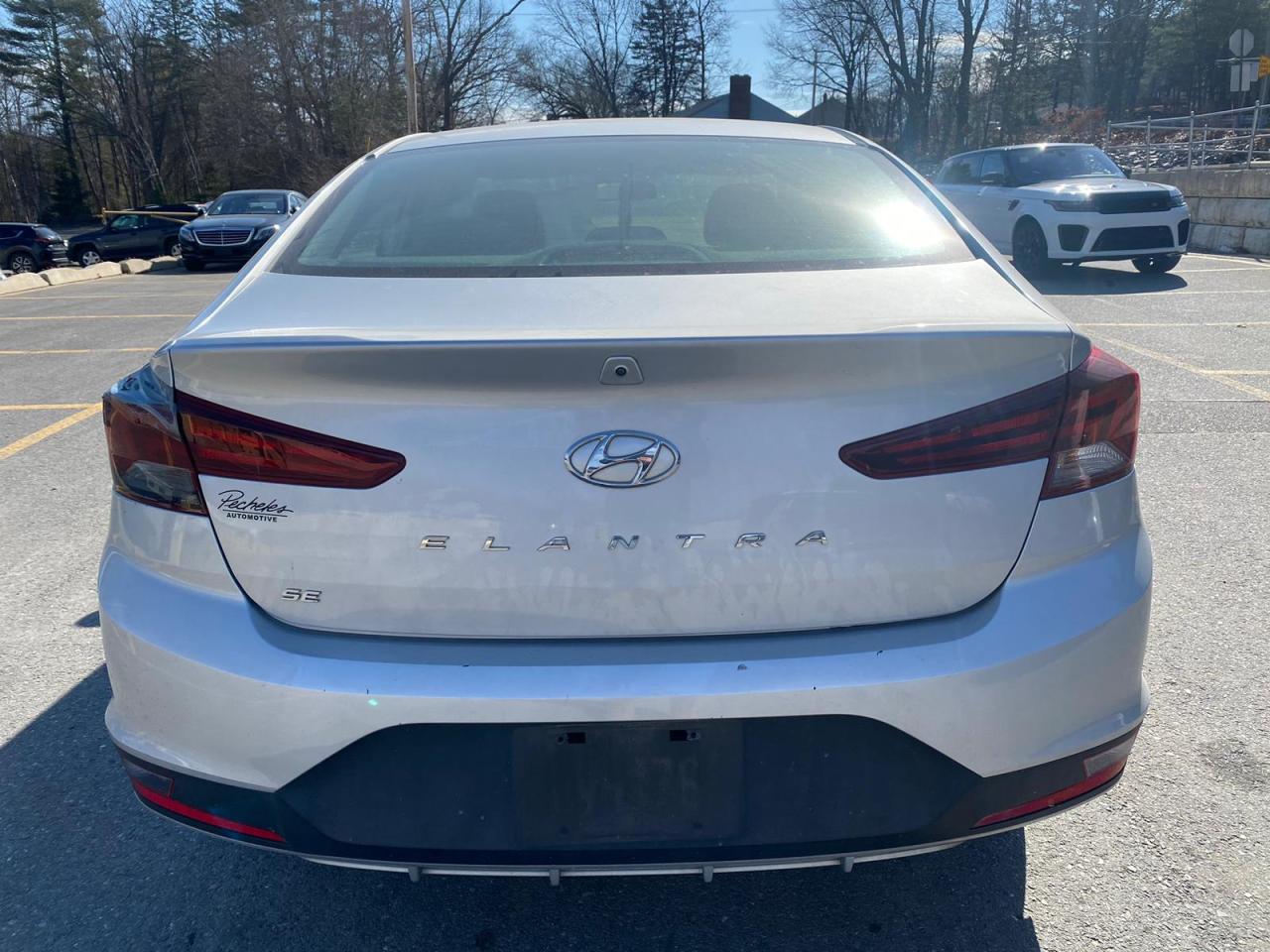 2019 HYUNDAI ELANTRA SE - KMHD74LF9KU758883