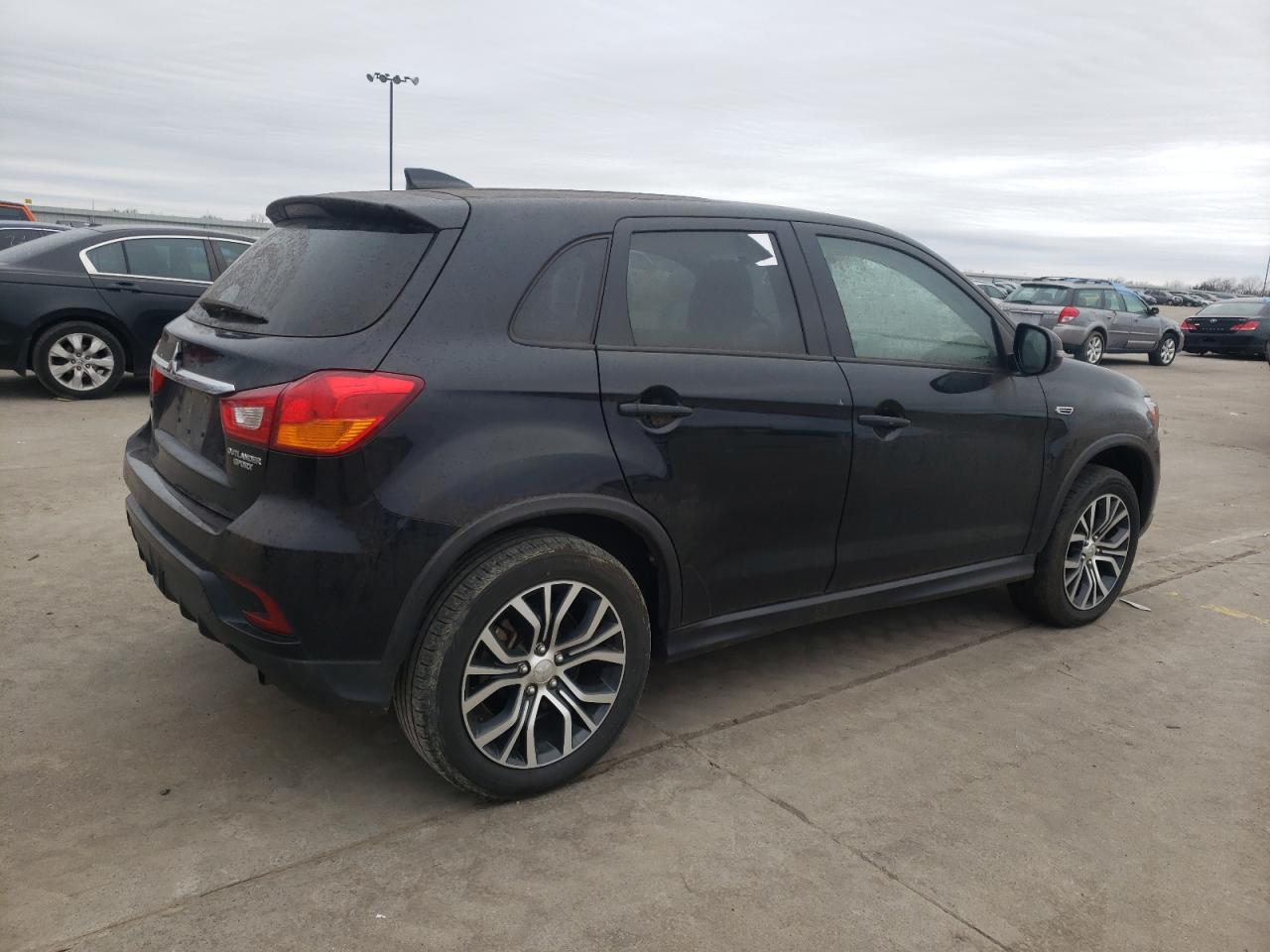 2018 MITSUBISHI OUTLANDER - JA4AP3AU4JU013177