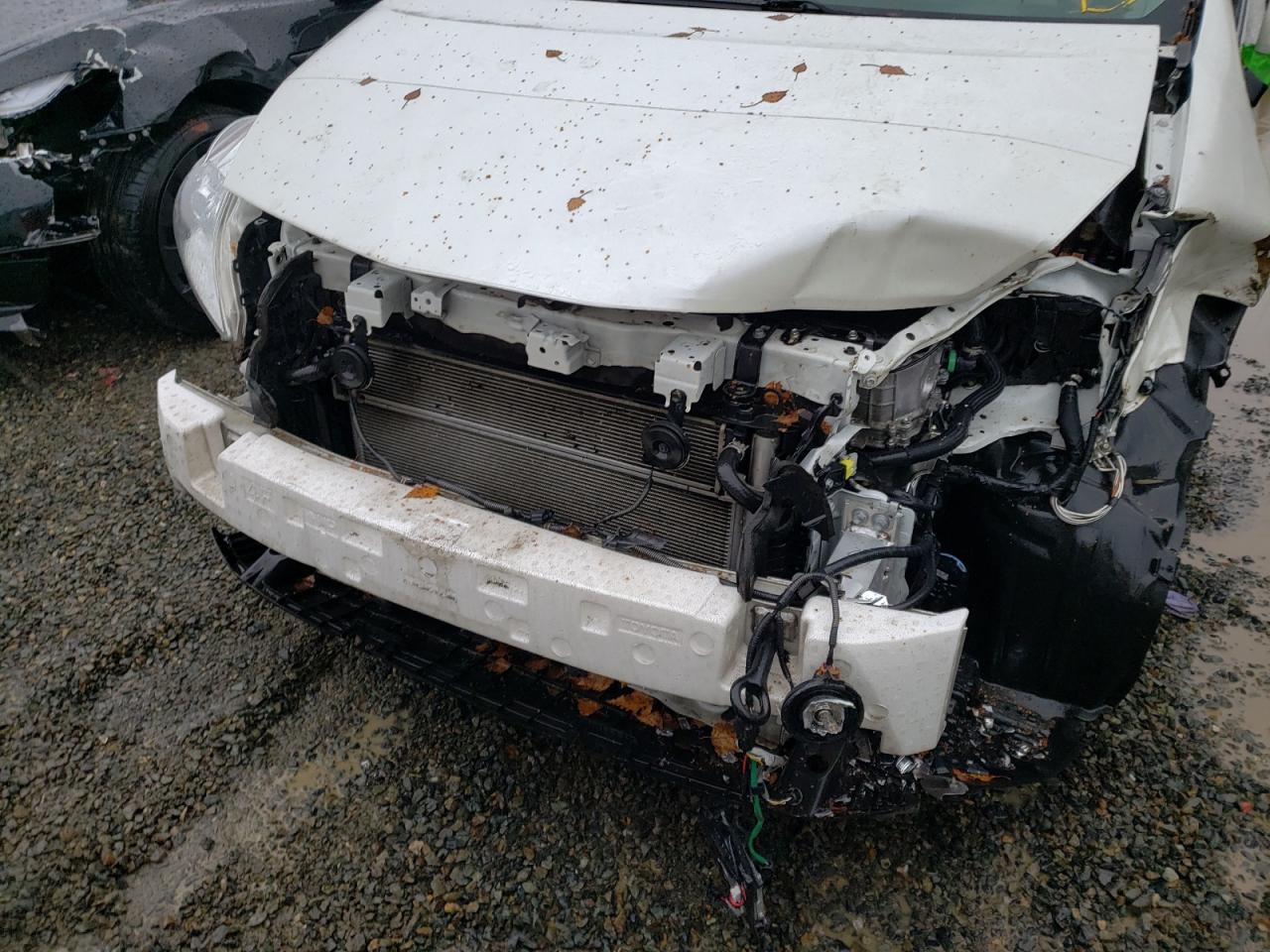 2014 TOYOTA PRIUS V - JTDZN3EU9EJ002725