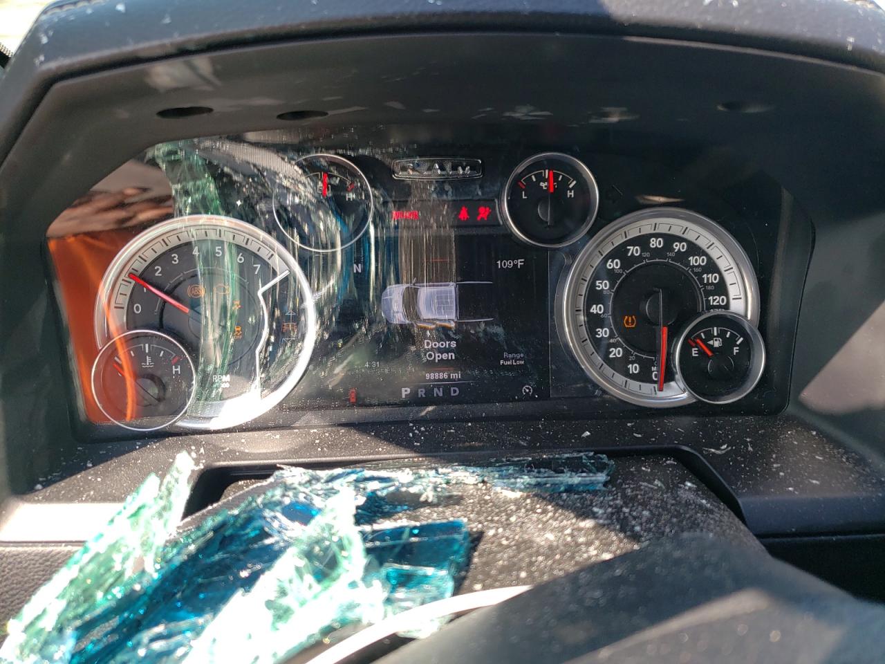 2013 RAM 1500 LARAM - 1C6RR7NT6DS670954