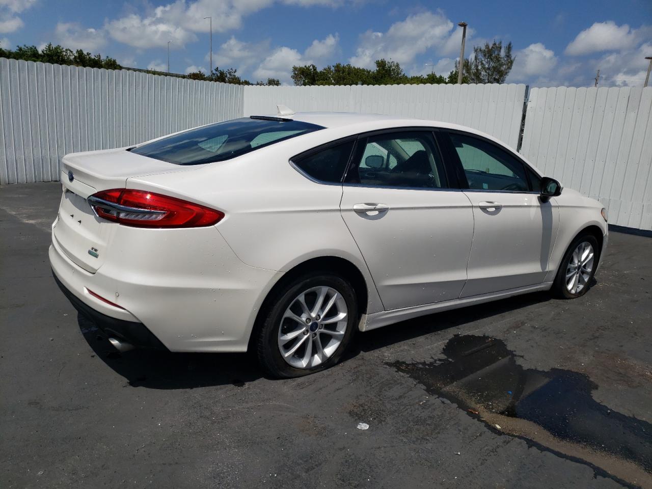 2020 FORD FUSION SE - 3FA6P0HD0LR125491