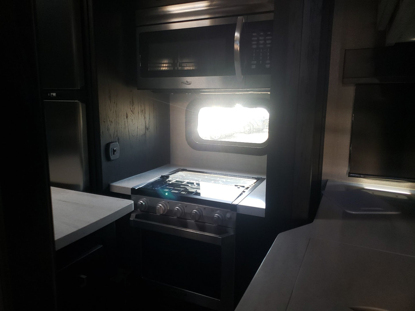 2019 FUZI CAMPER - 4YDF37327KF810469