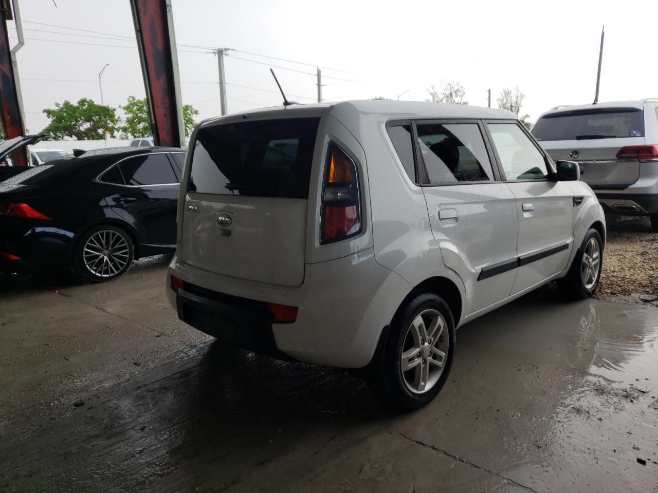 2010 KIA SOUL + - KNDJT2A28A7032856