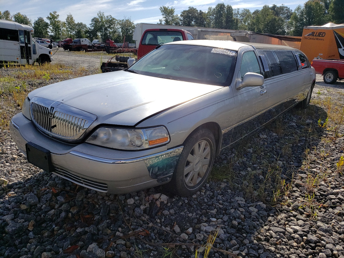 2005 LINCOLN TOWN CAR E - 1L1FM88W15Y671236