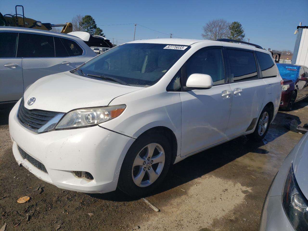 2011 TOYOTA SIENNA LE - 5TDKK3DC8BS094122