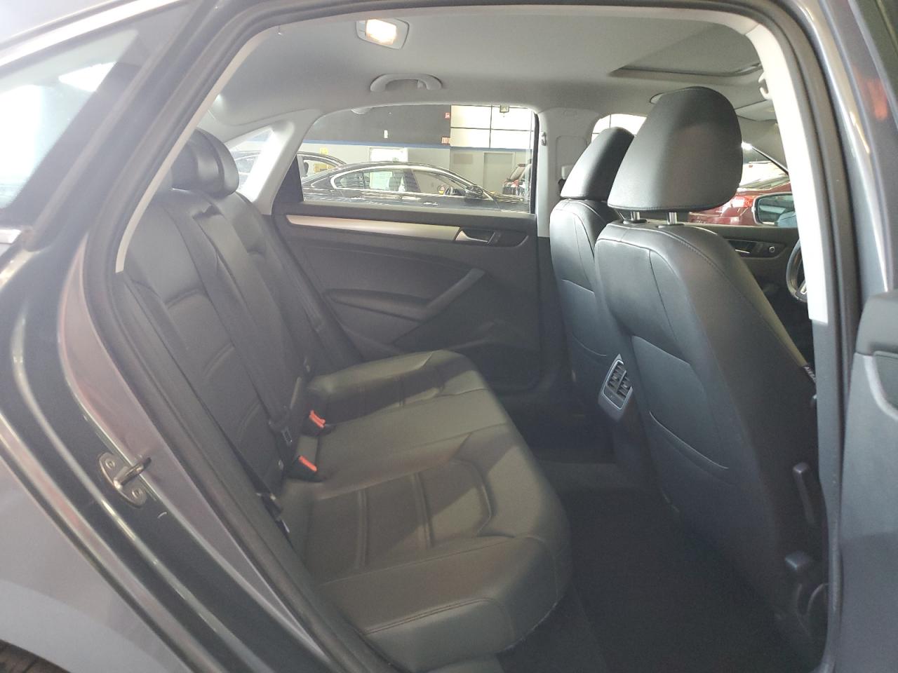 2014 VOLKSWAGEN PASSAT SE - 1VWBT7A38EC042064