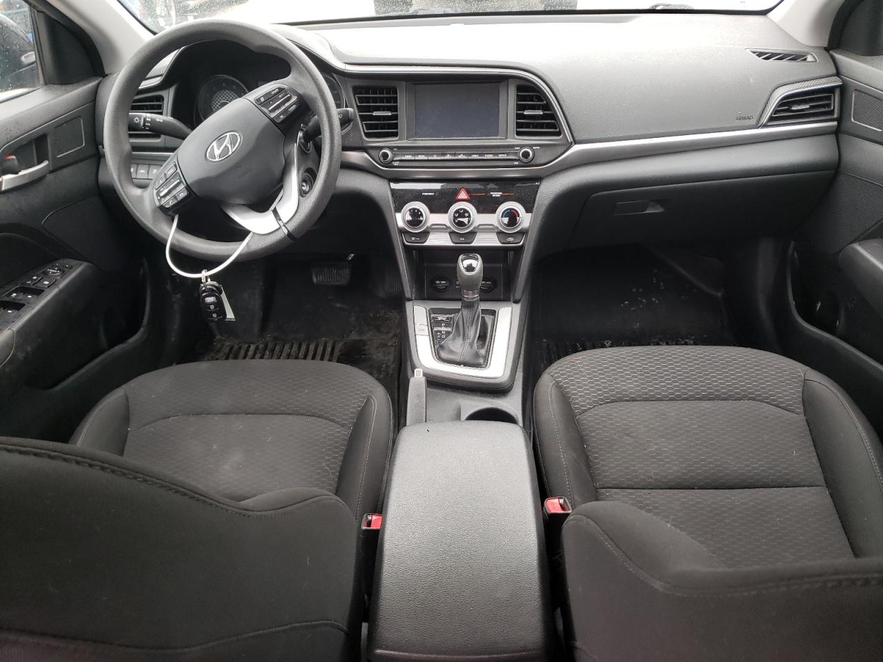 2019 HYUNDAI ELANTRA SE - 5NPD84LF3KH417572