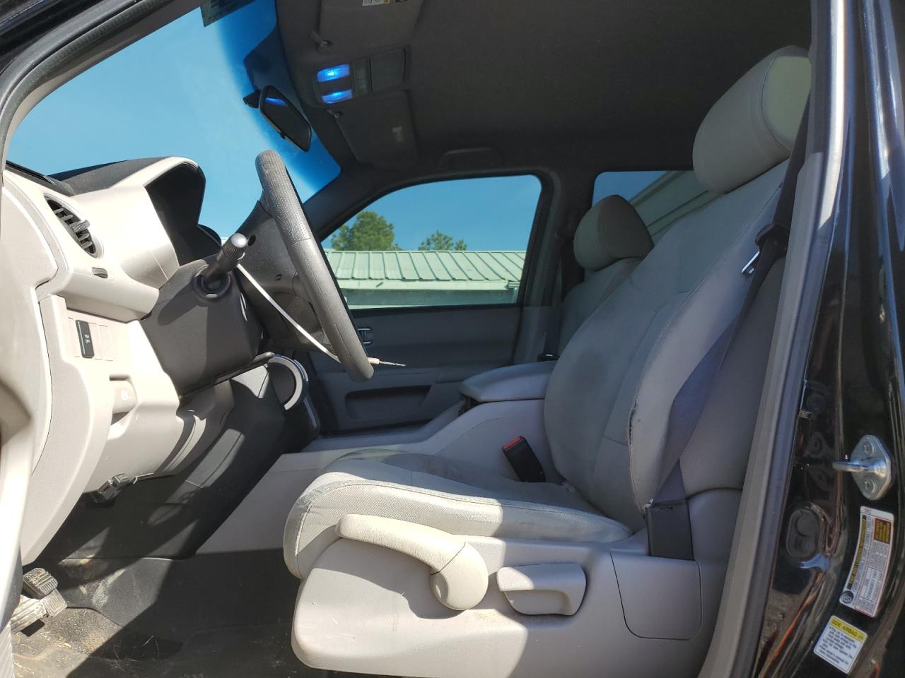 2011 HONDA PILOT LX - 5FNYF3H28BB003144