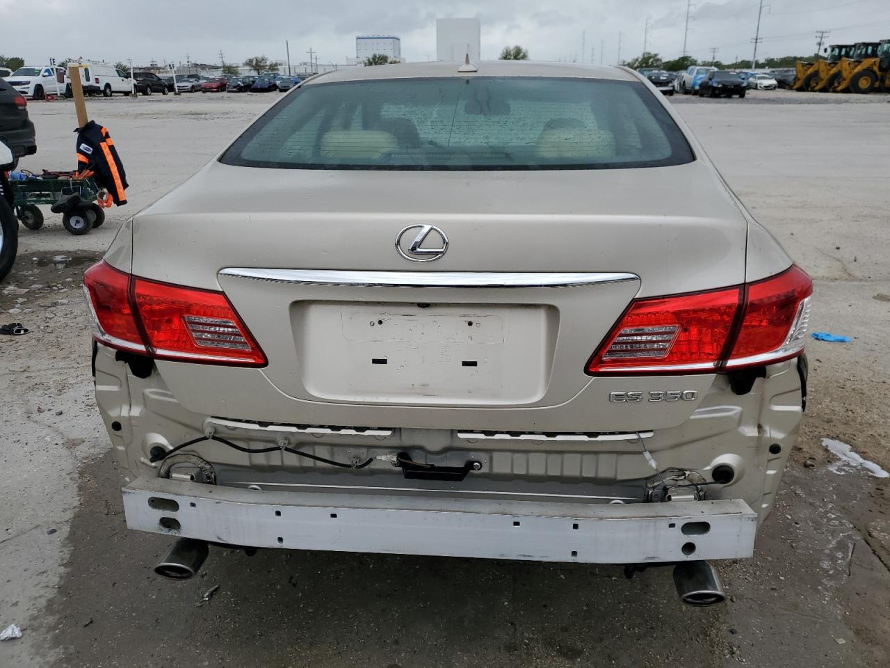 2011 LEXUS ES 350 - JTHBK1EGXB2434690