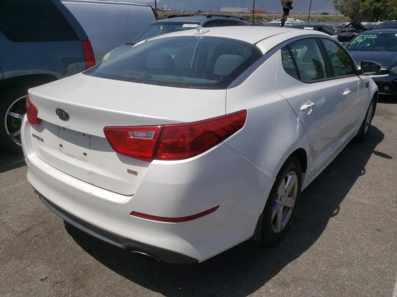 2015 KIA OPTIMA LX - KNAGM4A74F5652151
