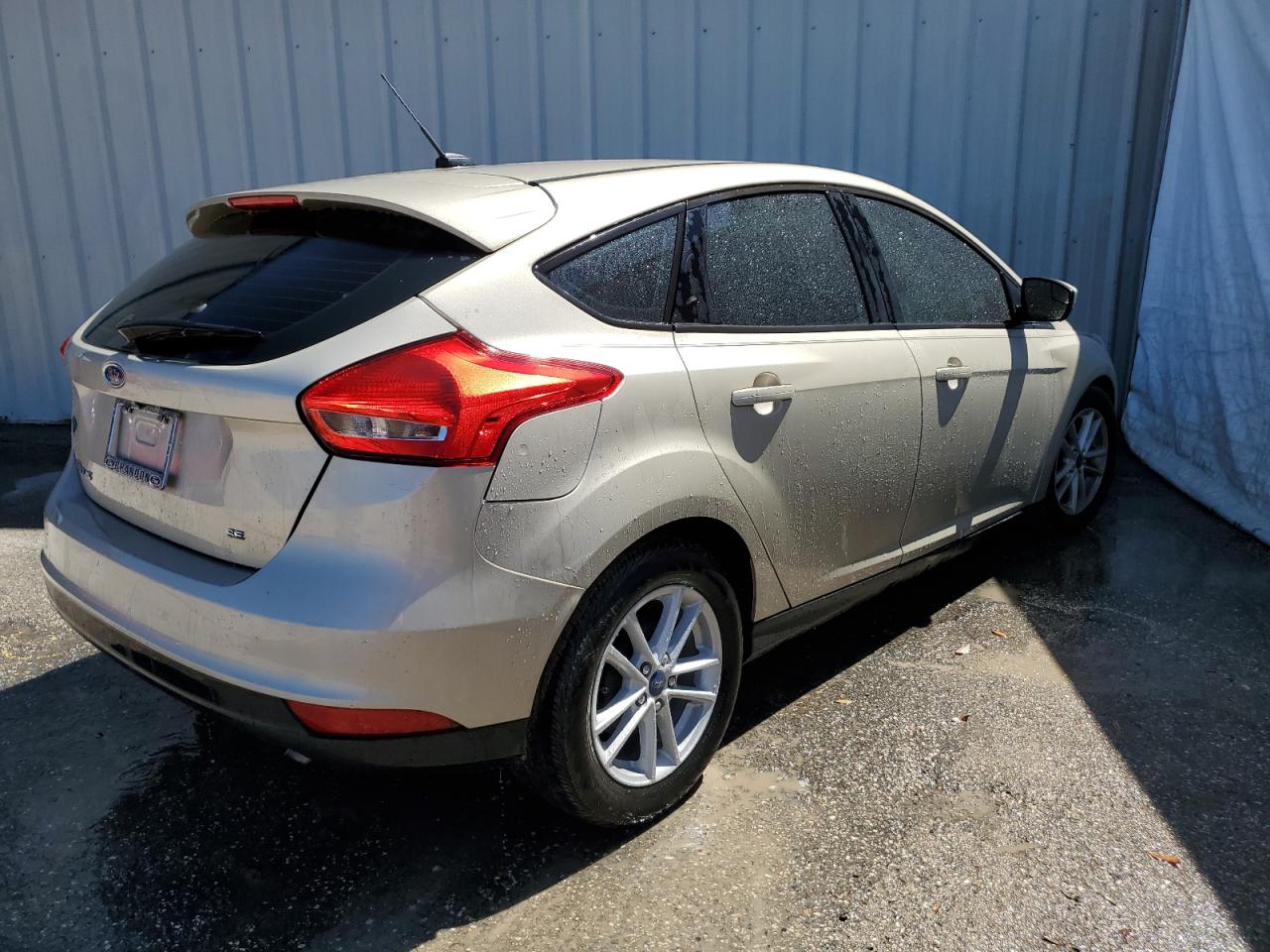 2018 FORD FOCUS SE - 1FADP3K29JL256348