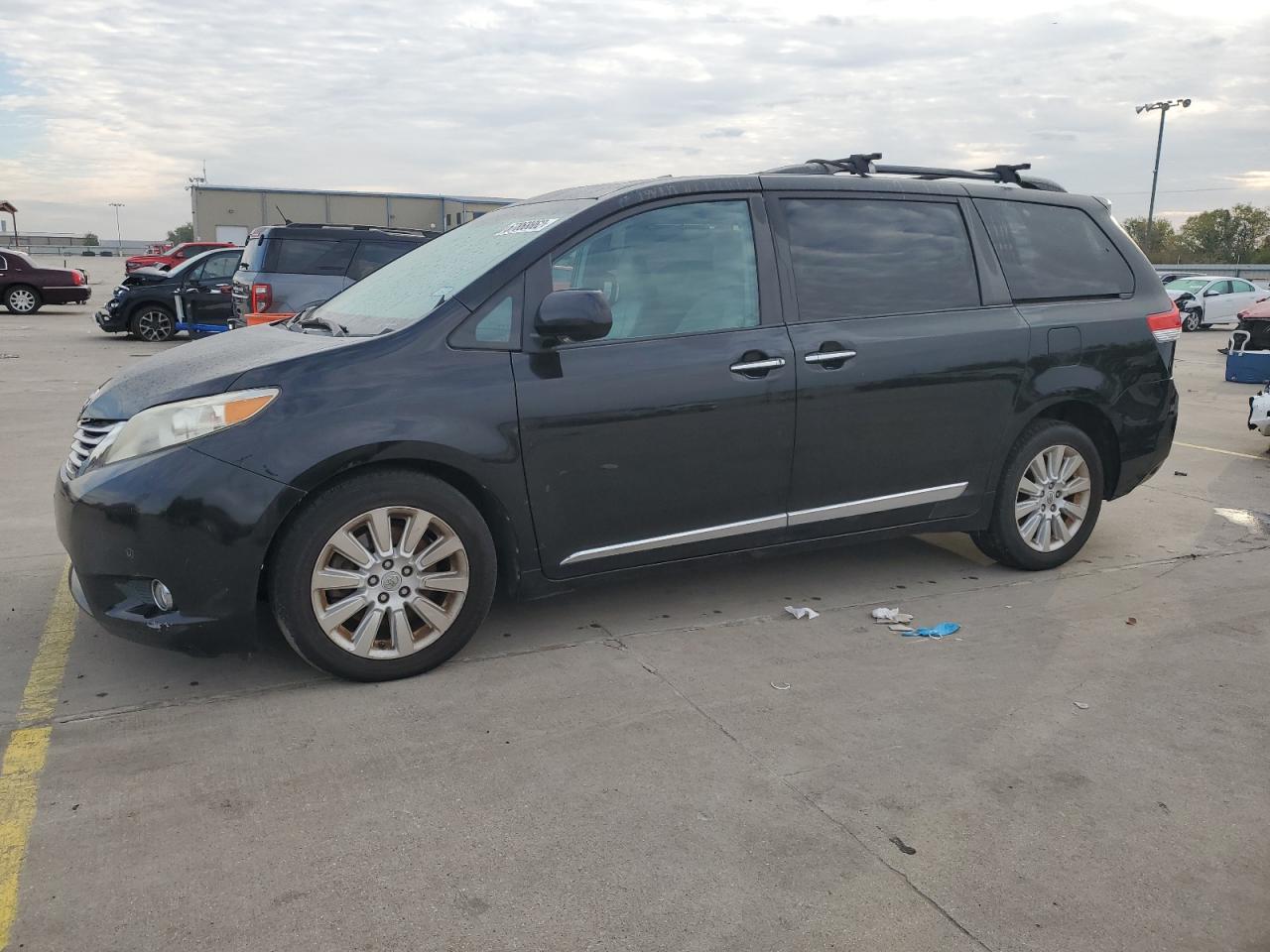 2012 TOYOTA SIENNA XLE - 5TDDK3DC8CS035694