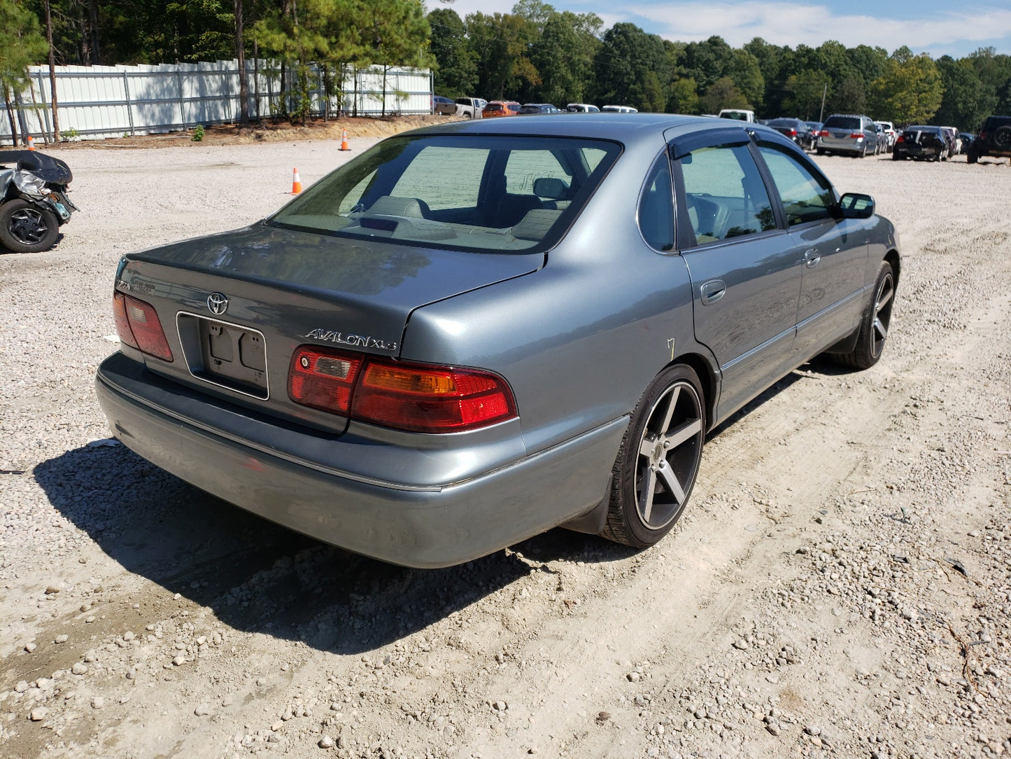 1998 TOYOTA AVALON XL - 4T1BF18B0WU237457
