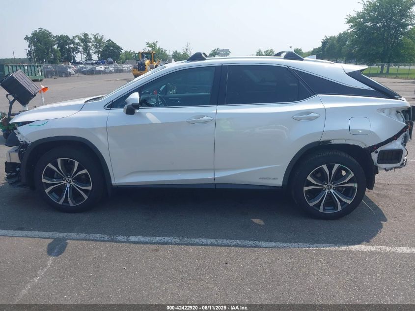 Lexus RX 450h 2022 AWD гибрид белый | VIN 2T2HGMDA3NC091105