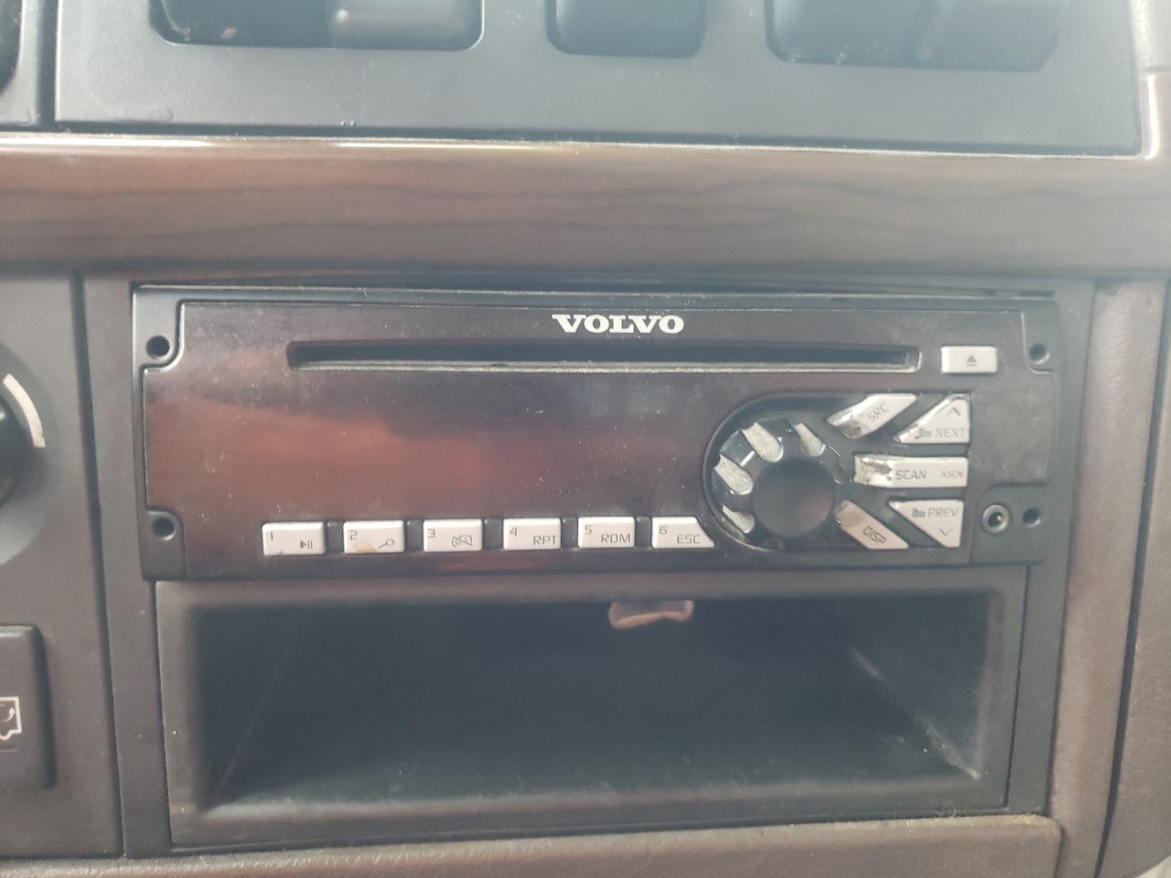 2016 VOLVO VN VNL - 4V5NC9UG4GN929887