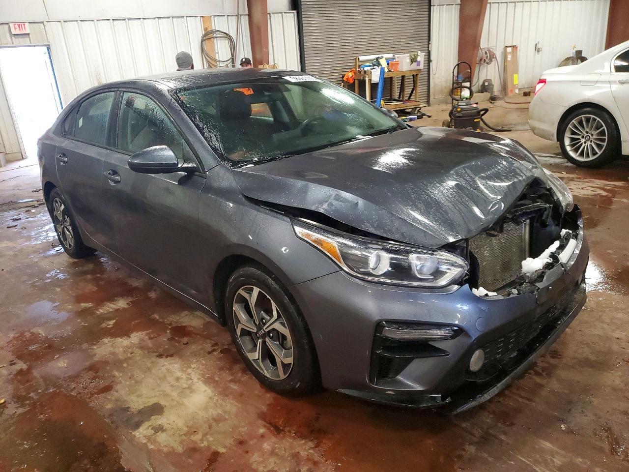 2020 Kia Forte LXS | Gray | 2.0L 4-Cylinder FWD Sedan | VIN: 3KPF24AD6LE236354