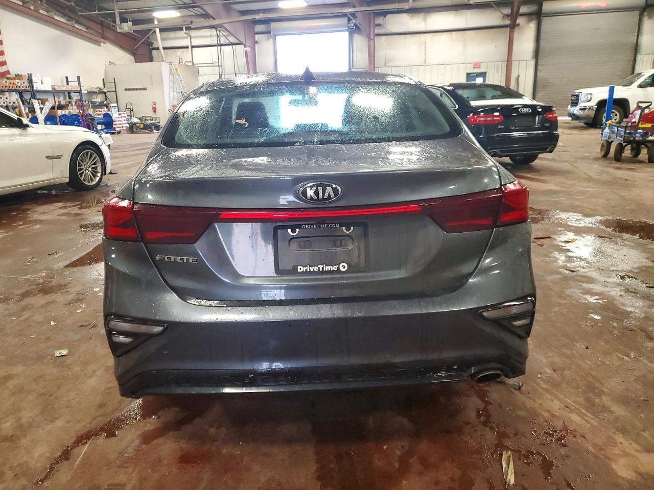 2020 Kia Forte LXS | Gray | 2.0L 4-Cylinder FWD Sedan | VIN: 3KPF24AD6LE236354