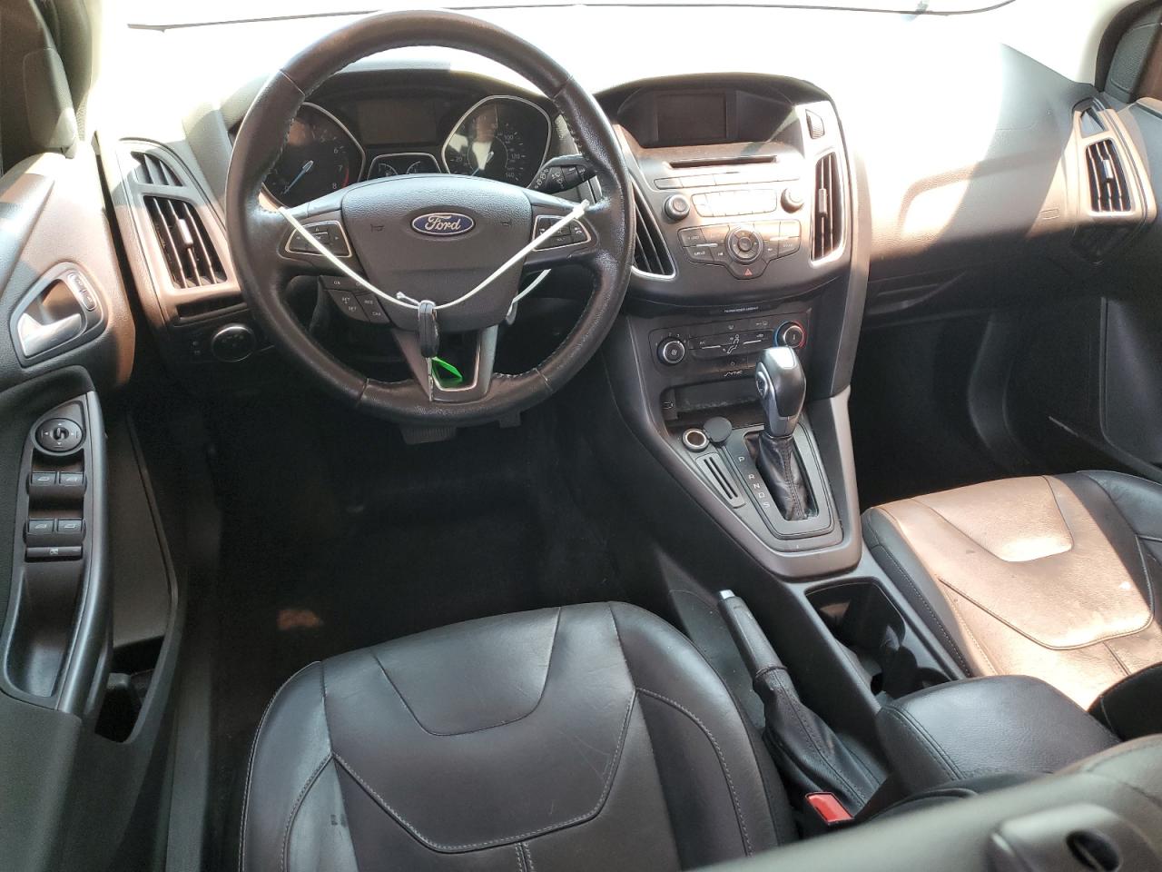 2015 FORD FOCUS SE - 1FADP3K20FL299130