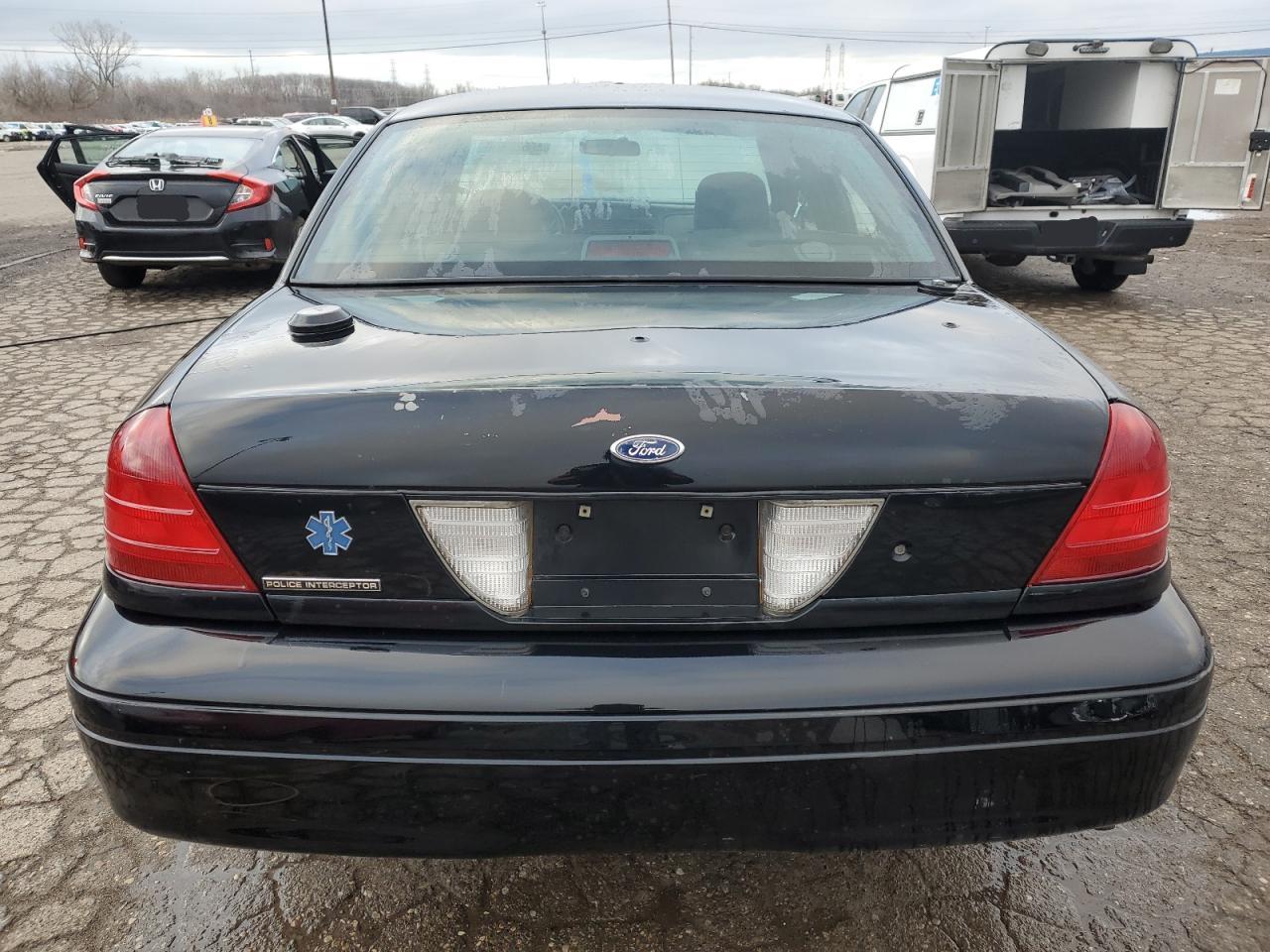 2008 FORD CROWN VICT - 2FAHP71V08X148024