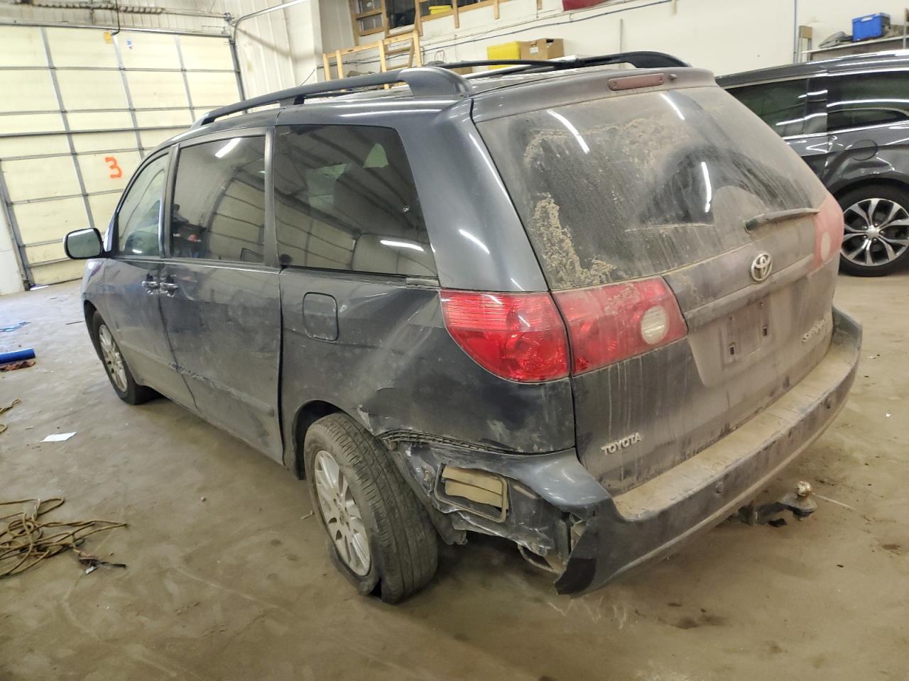 2007 TOYOTA SIENNA XLE - 5TDZK22C17S067301