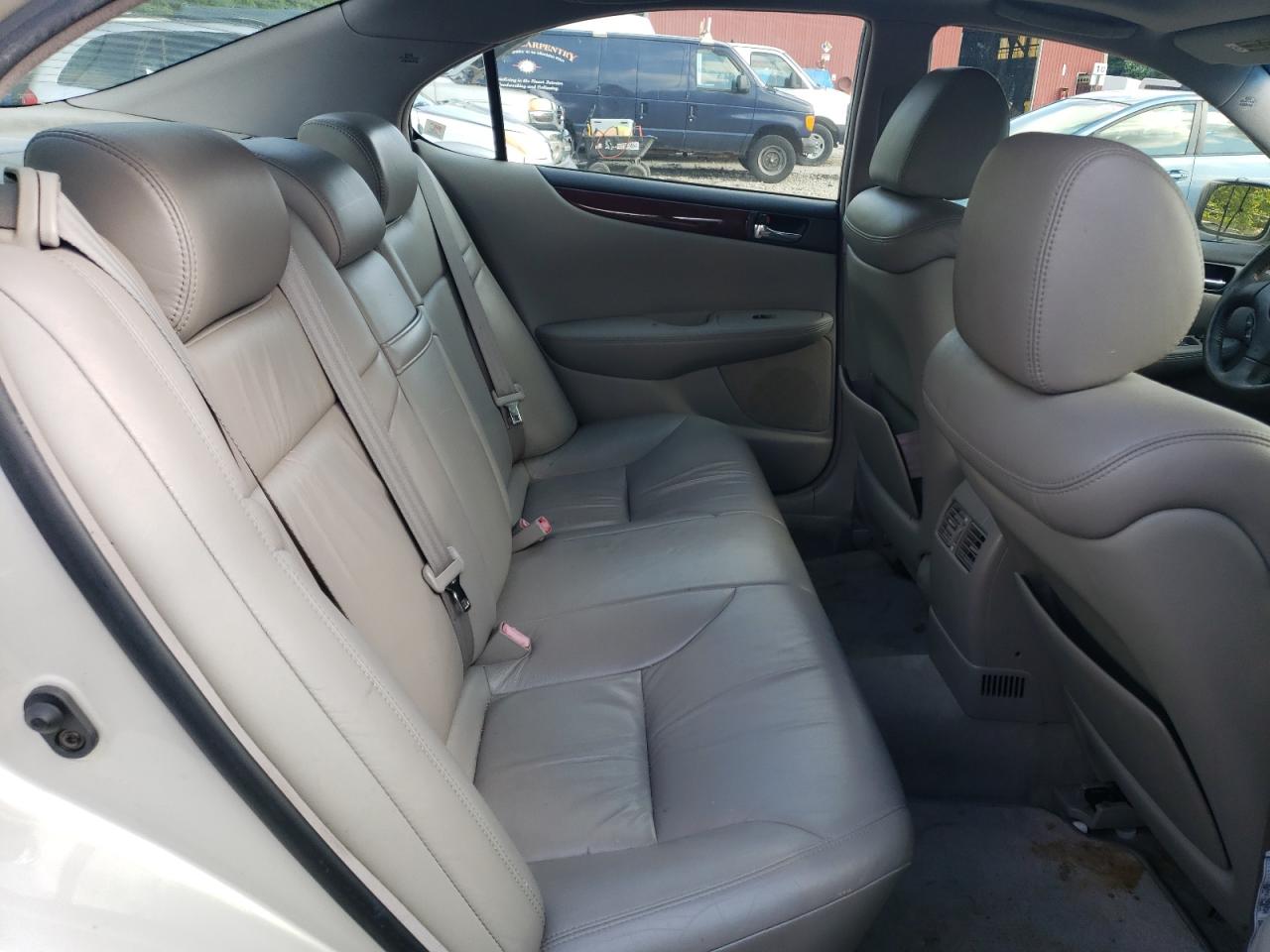 2003 LEXUS ES 300 - JTHBF30GX36006815