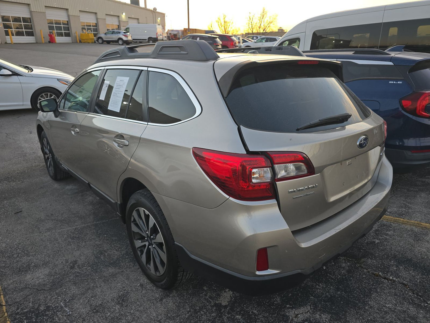 2015 Subaru Outback 2.5i Limited | 2.5L AWD | VIN: 4S4BSANC2F3276307