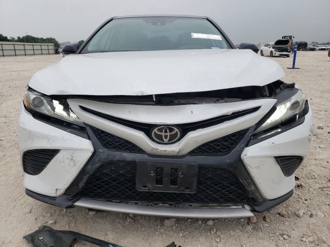 Toyota Camry XSE 2019 White – 2.5L FWD Sedan | VIN: 4T1B61HKXKU233975