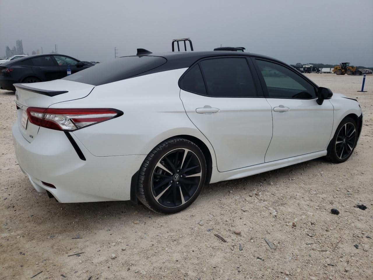 Toyota Camry XSE 2019 White – 2.5L FWD Sedan | VIN: 4T1B61HKXKU233975