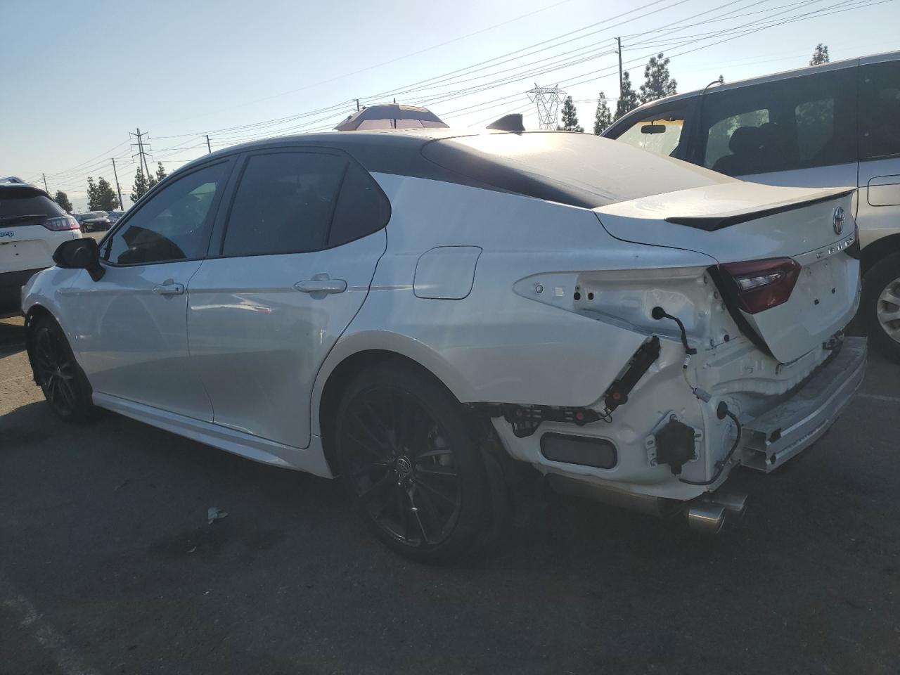 Toyota Camry XSE 2021 White – 2.5L FWD Sport Sedan | VIN: 4T1K61AK2MU483689
