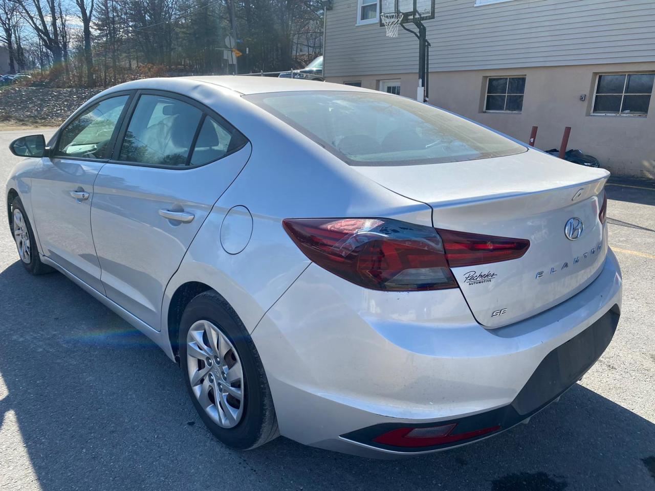 2019 HYUNDAI ELANTRA SE - KMHD74LF9KU758883