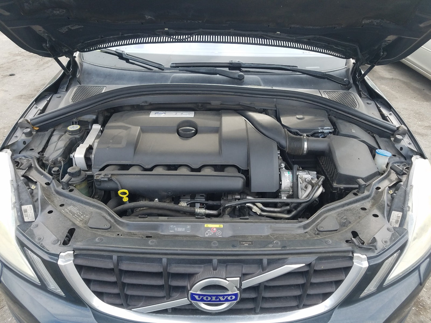 2010 VOLVO XC60 T6 - YV4992DZ4A2072131