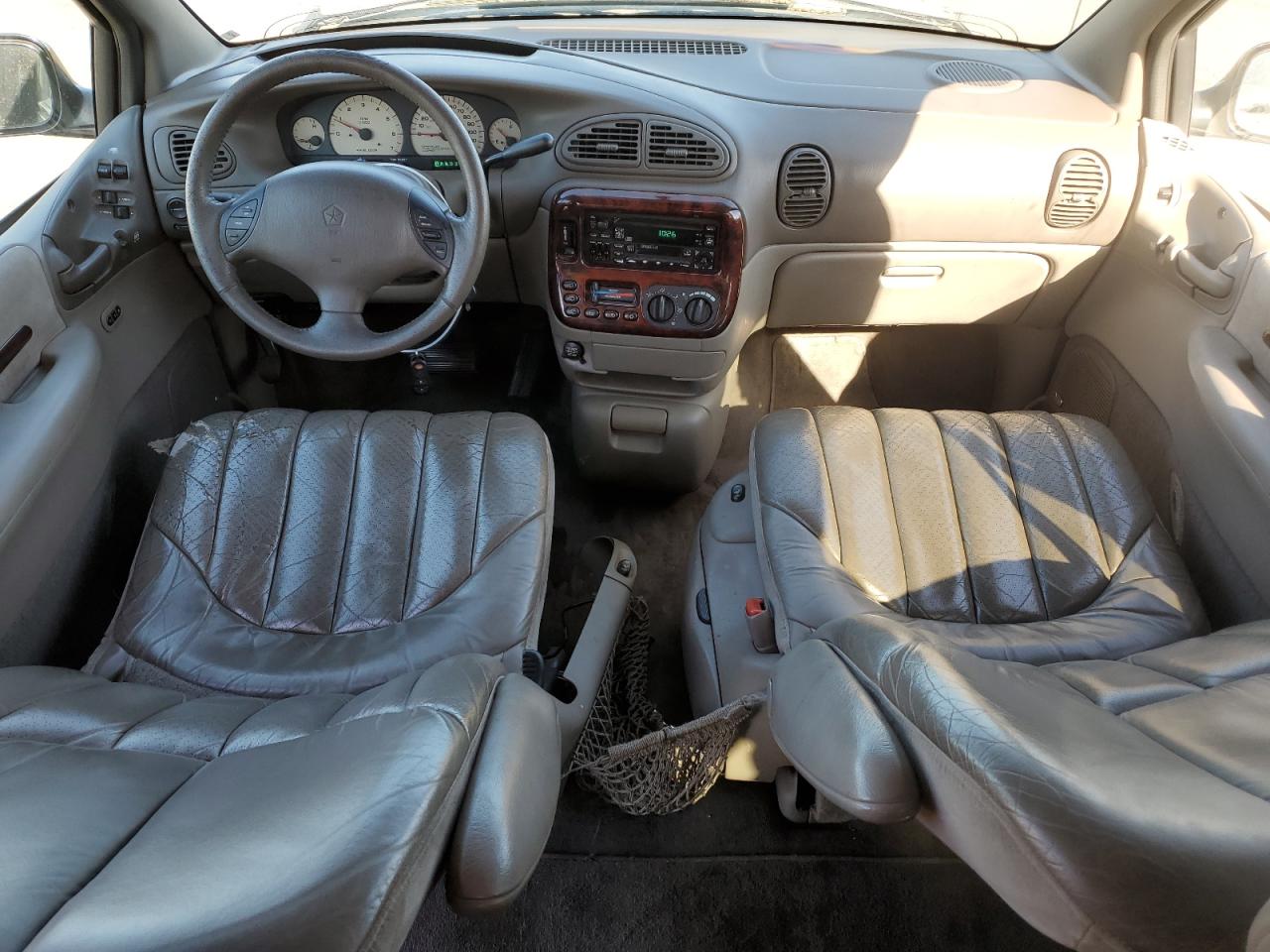 2000 CHRYSLER TOWN & COU - 1C4GT64L0YB620358