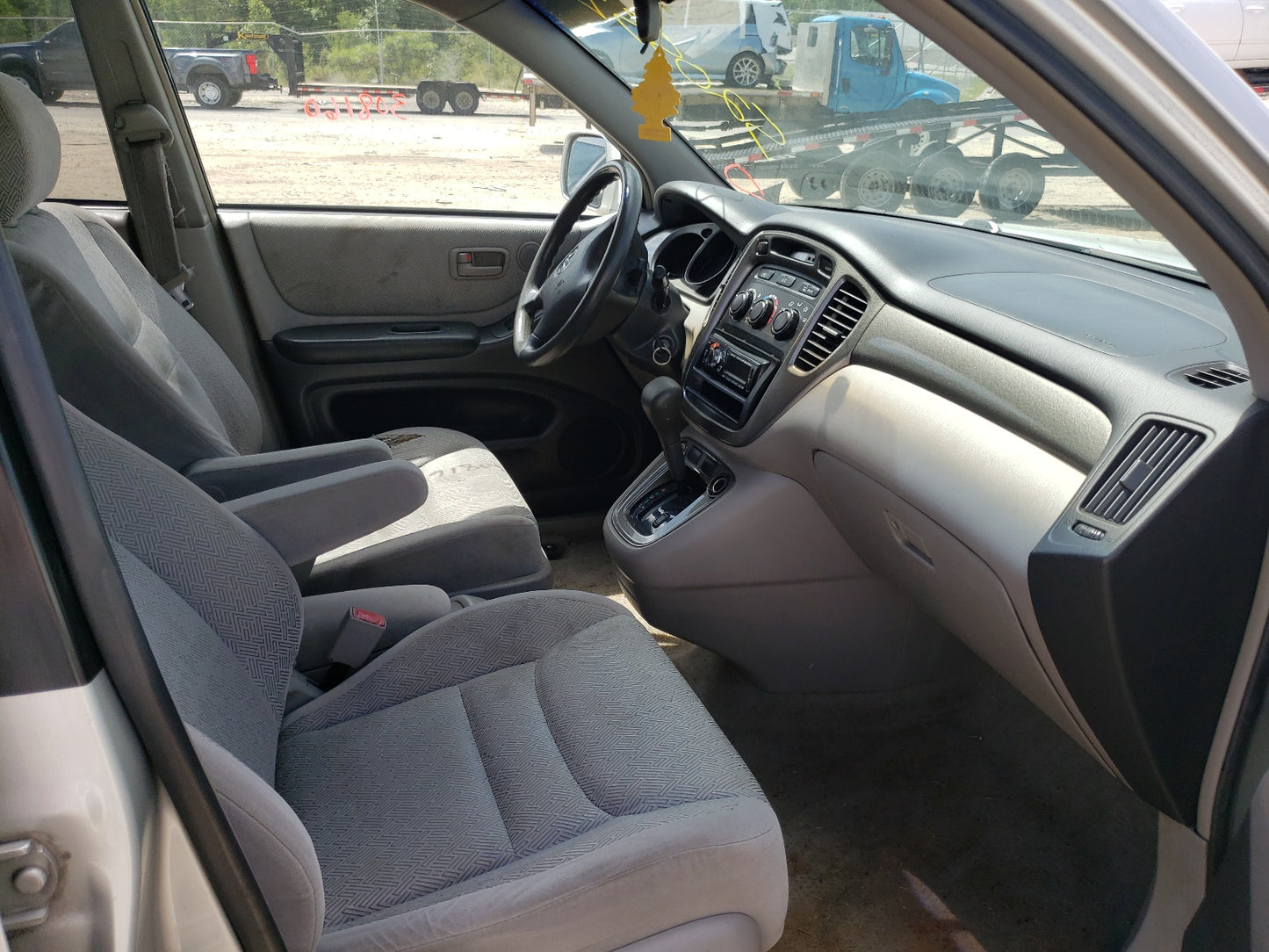 2001 TOYOTA HIGHLANDER - JTEGF21A010024831