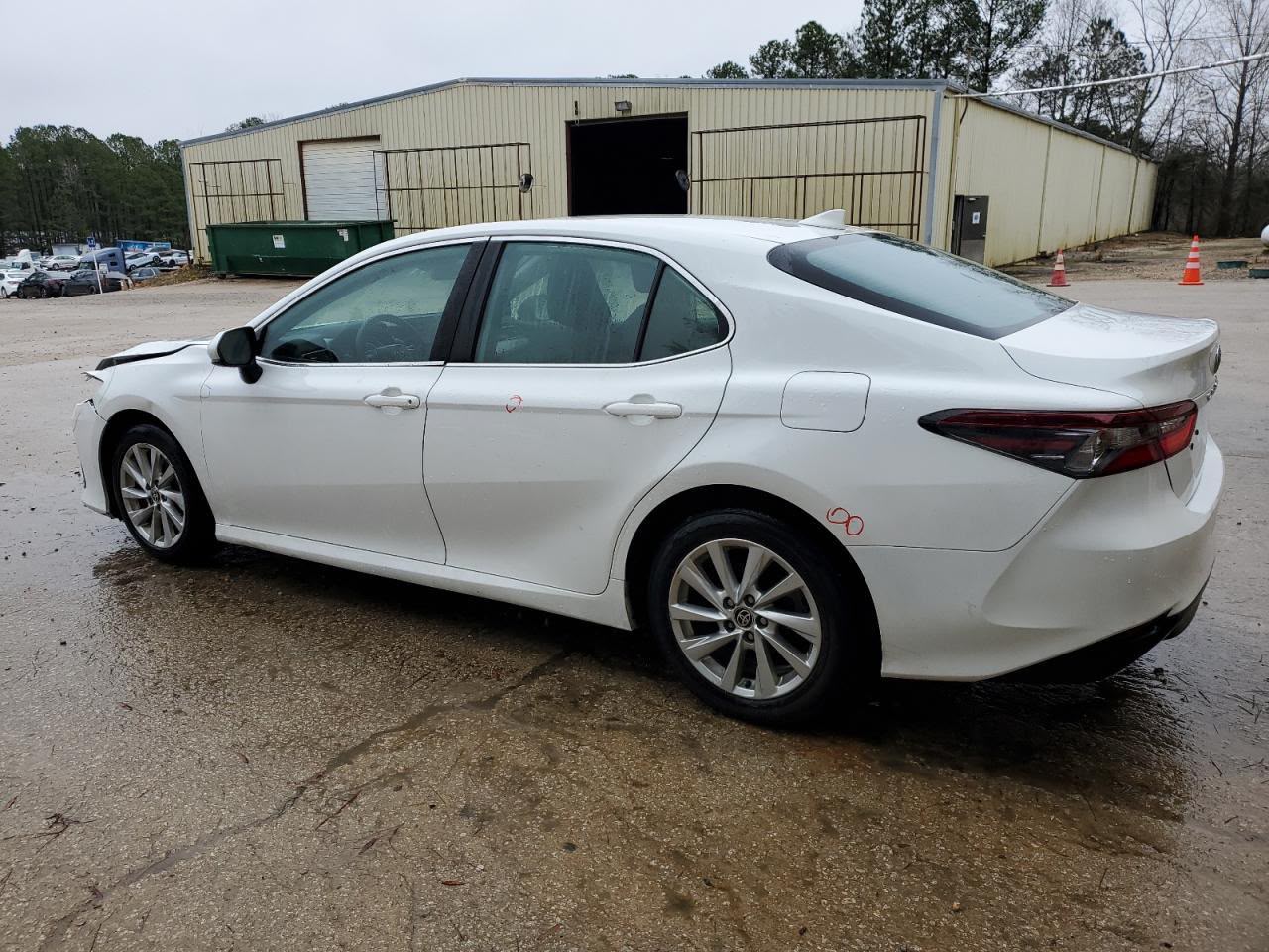 Toyota Camry LE 2023 White – 2.5L FWD Sedan | VIN: 4T1C11AK4PU797836