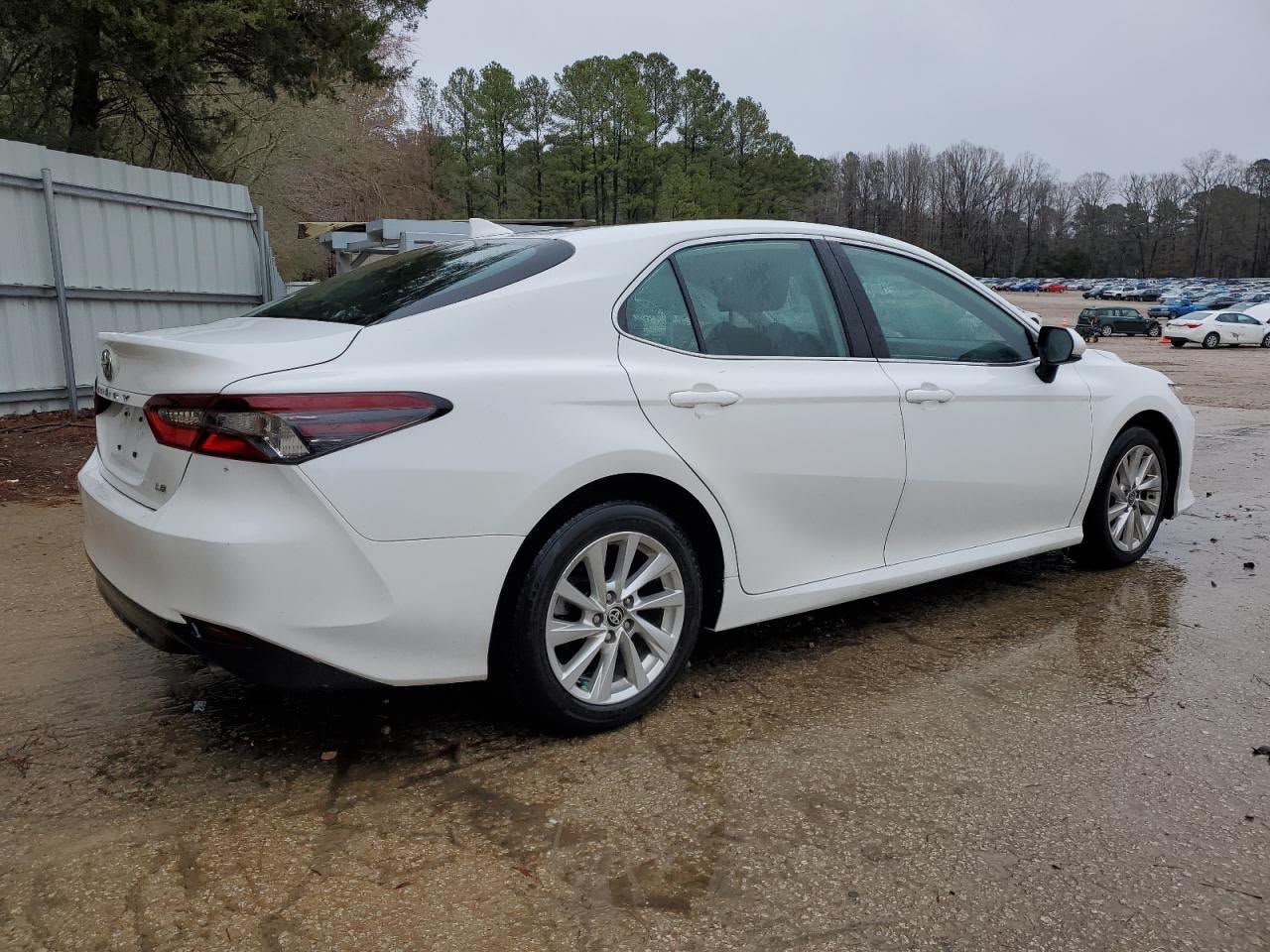 Toyota Camry LE 2023 White – 2.5L FWD Sedan | VIN: 4T1C11AK4PU797836