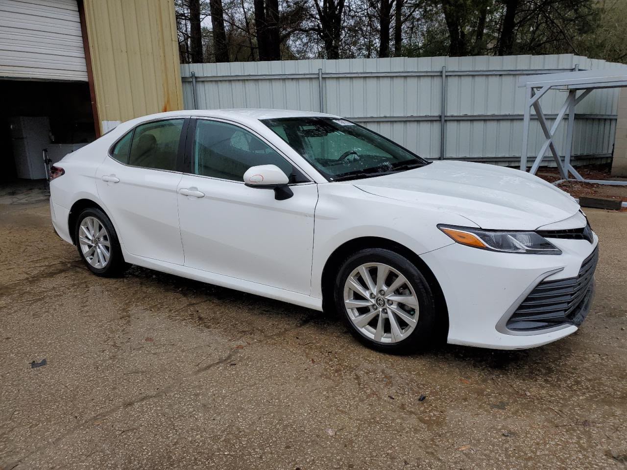 Toyota Camry LE 2023 White – 2.5L FWD Sedan | VIN: 4T1C11AK4PU797836