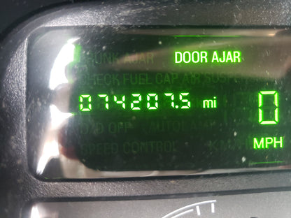 2004 LINCOLN TOWN CAR U - 1LNHM83W94Y635002