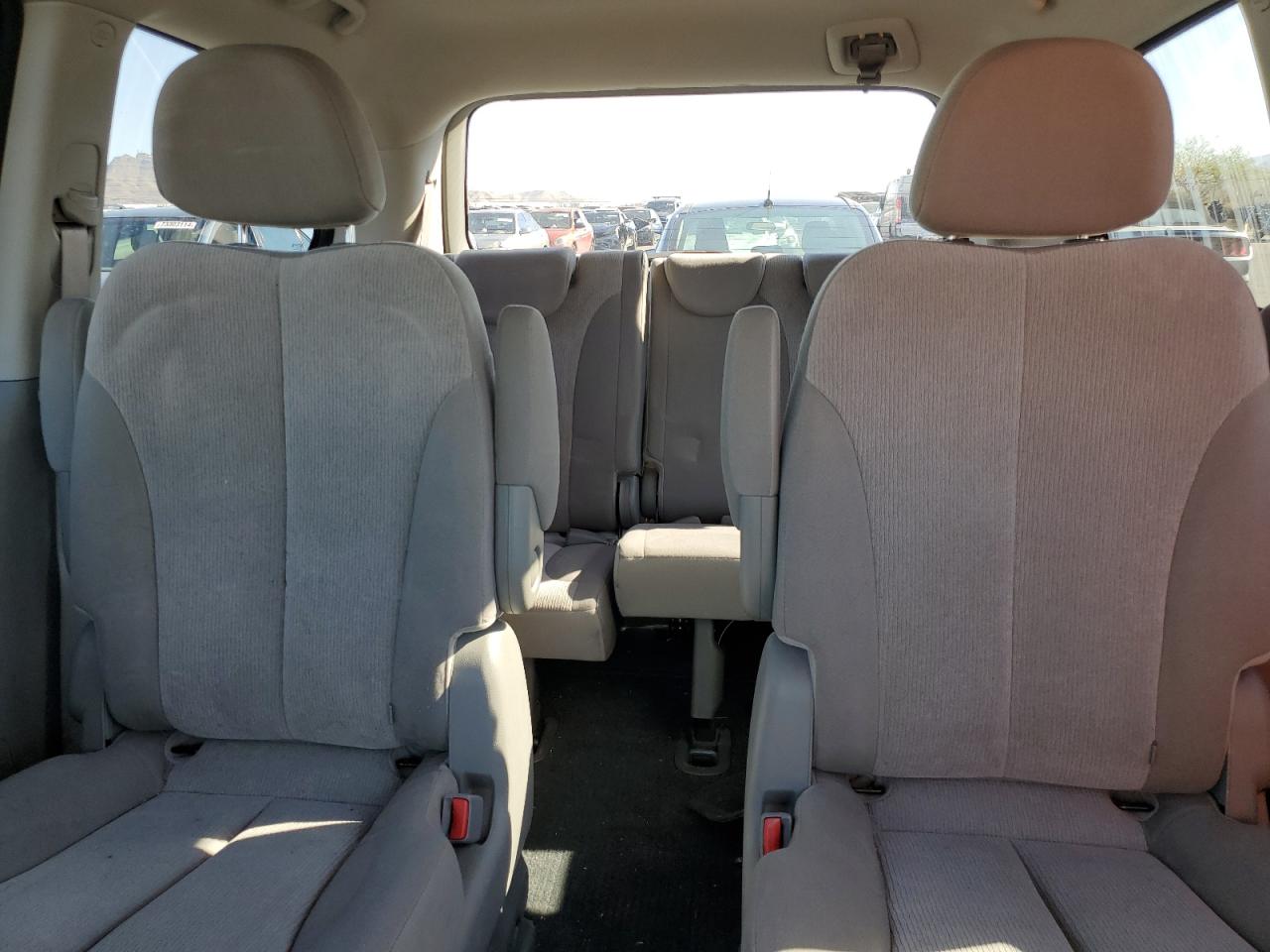 2012 KIA SEDONA LX - KNDMG4C78C6493070