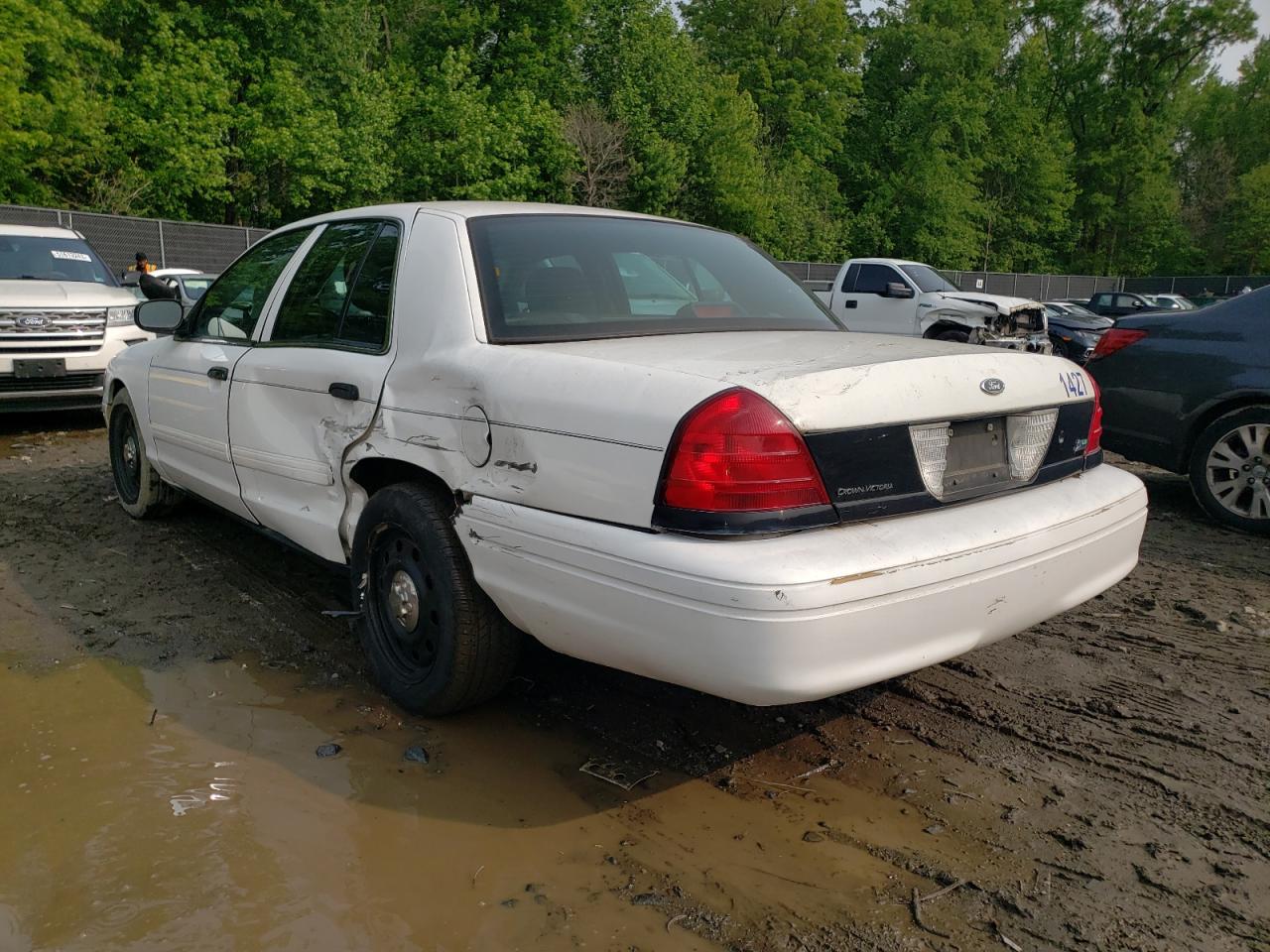 2011 FORD CROWN VICT - 2FABP7BV8BX108589