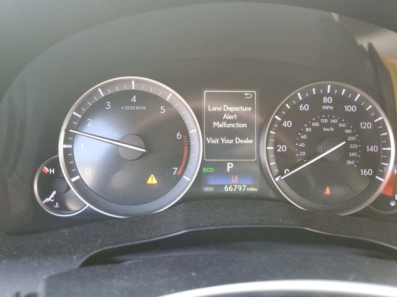Lexus ES 350 2018 White – 3.5L V6 FWD Luxury Sedan | VIN: 58ABK1GG6JU082827