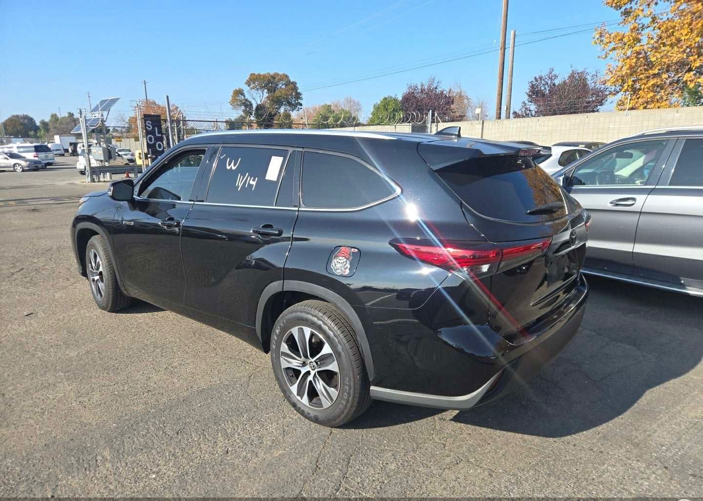 2021 Toyota Highlander Hybrid XLE | Black | 2.5L AWD | VIN: 5TDHARAH4MS008498