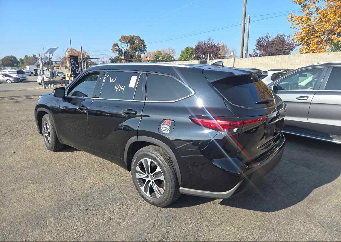 2021 Toyota Highlander Hybrid XLE | Black | 2.5L AWD | VIN: 5TDHARAH4MS008498