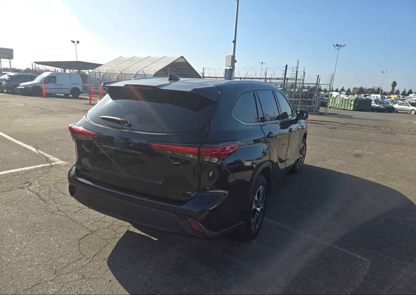 2021 Toyota Highlander Hybrid XLE | Black | 2.5L AWD | VIN: 5TDHARAH4MS008498